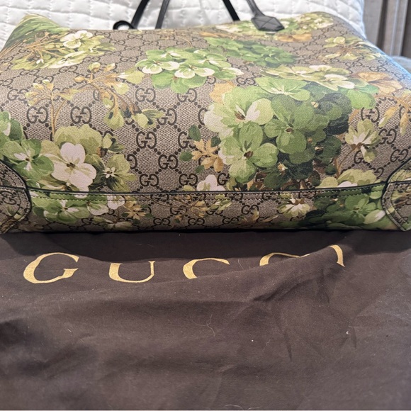 Gucci Bloom reversible tote or lap top bag - Picture 6 of 15